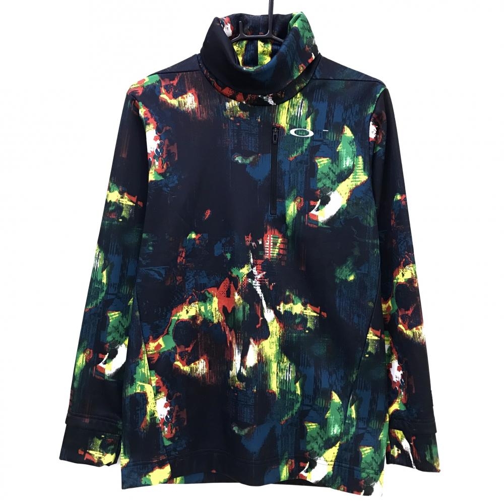 【超美品】オークリー 長袖ハイネックシャツ 黒×グリーン 総柄 裏起毛  メンズ M ゴルフウェア Oakley