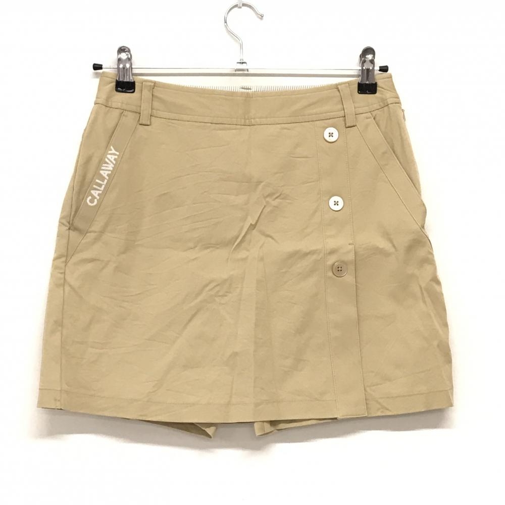 【美品】キャロウェイ スカート ベージュ ロゴ刺しゅう ボタン 内側インナーパンツ レディース S ゴルフウェア Callaway