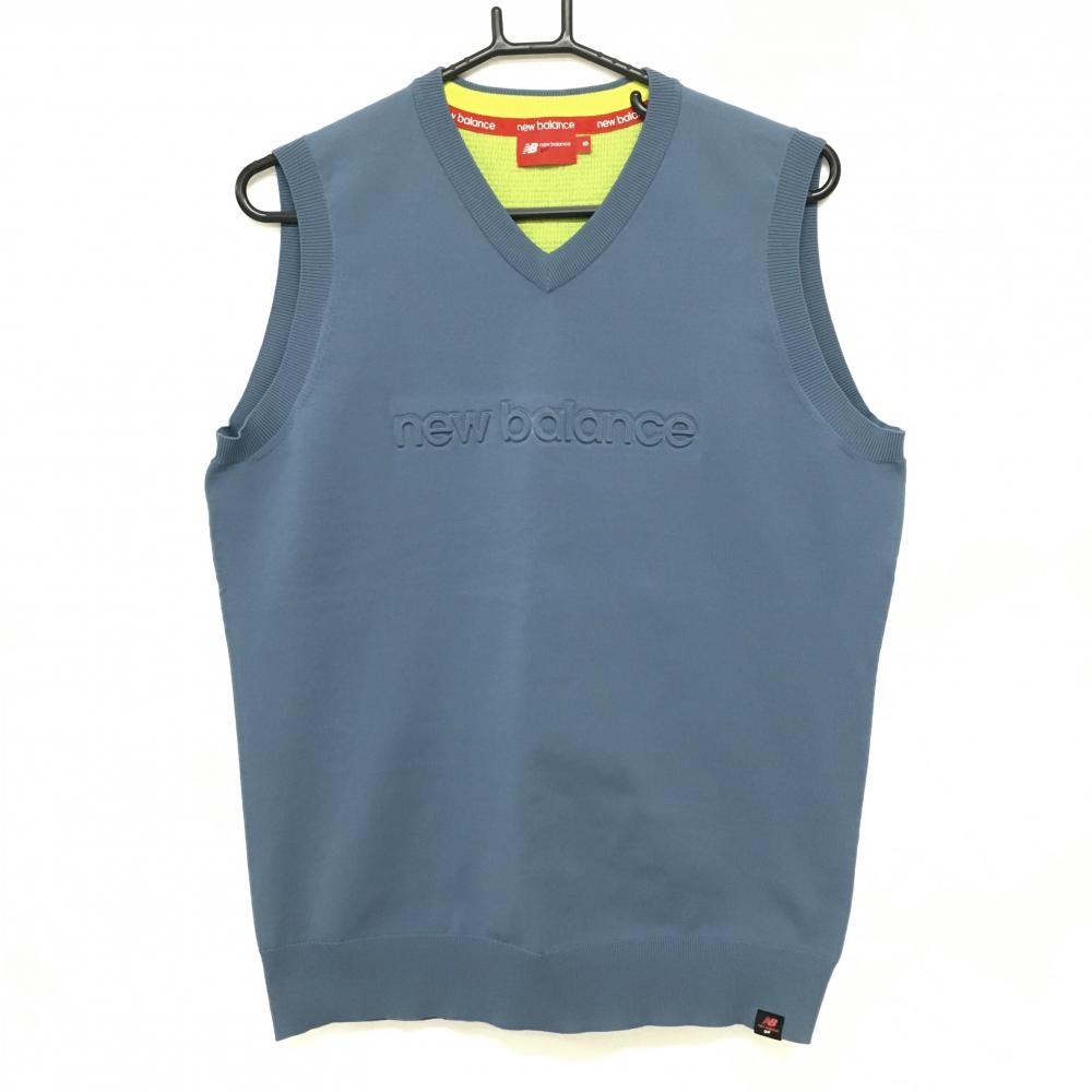 【超美品】ニューバランスゴルフ ベスト ブルーグレー 凹凸ロゴ Vネック 後ろ織生地 メンズ 5(L) ゴルフウェア New Balance