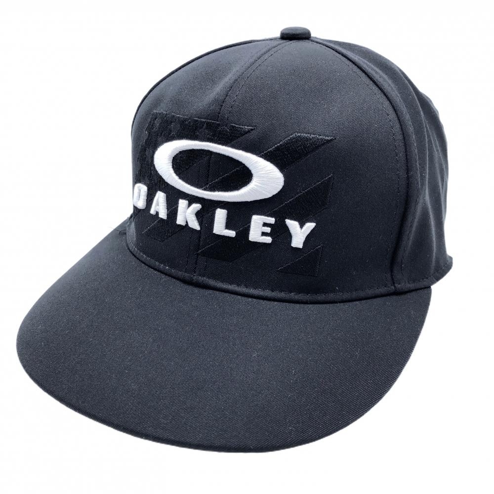【美品】オークリー キャップ 黒×白 ロゴ刺しゅう ONE SIZE  ゴルフウェア 2024年モデル Oakley