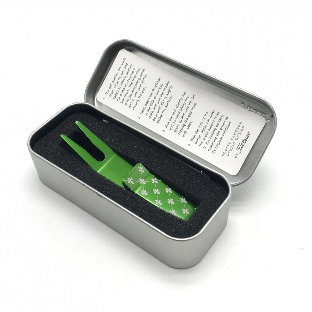 【美品】スコッティキャメロン×タイトリスト グリーンフォーク グリーン ピボットツール クリップ 収納缶付きゴルフ Scotty Cameron