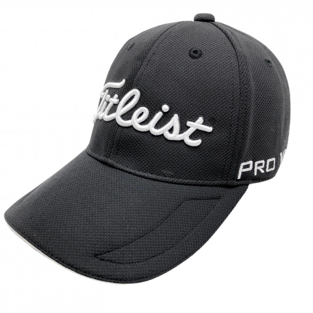 【美品】タイトリスト キャップ 黒×白 フットジョイ 立体ロゴ刺しゅう フリーサイズ(約57～59cm)  ゴルフウェア TITLEIST