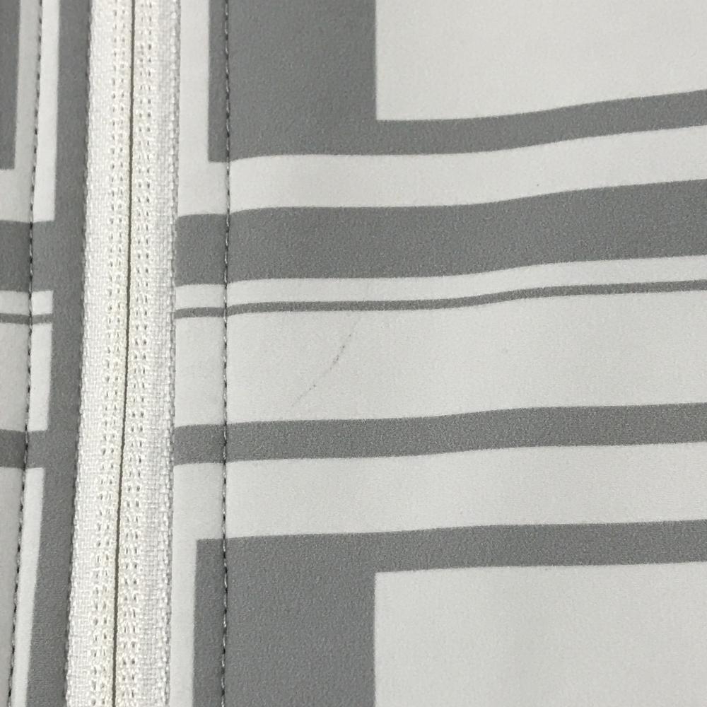 【美品】マークアンドロナ 異素材キルティングジャケット 36 S マークアンドロナ 中綿異素材ジャケット 白×グレー×黒 身頃総柄 メンズ