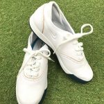 ナイキ ゴルフシューズ スパイクレス 白