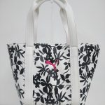 PUMA プーマ　カートバッグ　白×黒×ピンク　花柄