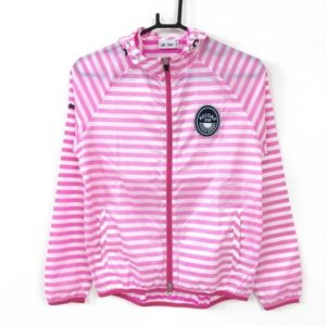 薄手のナイロンウェア