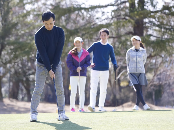 ゴルフをおしゃれに楽しむ