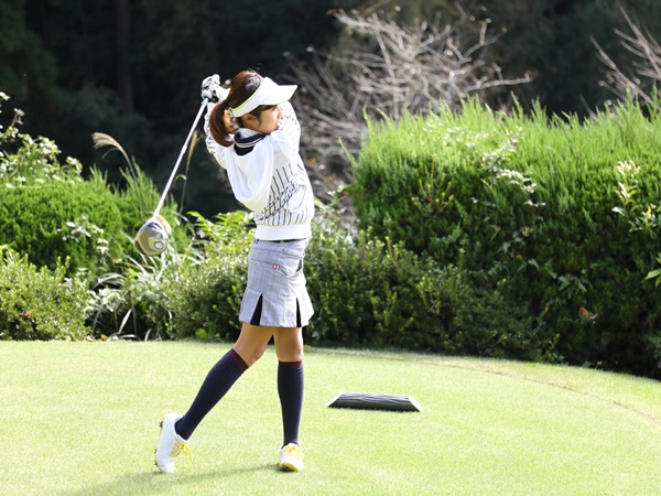 冬のゴルフをおしゃれに